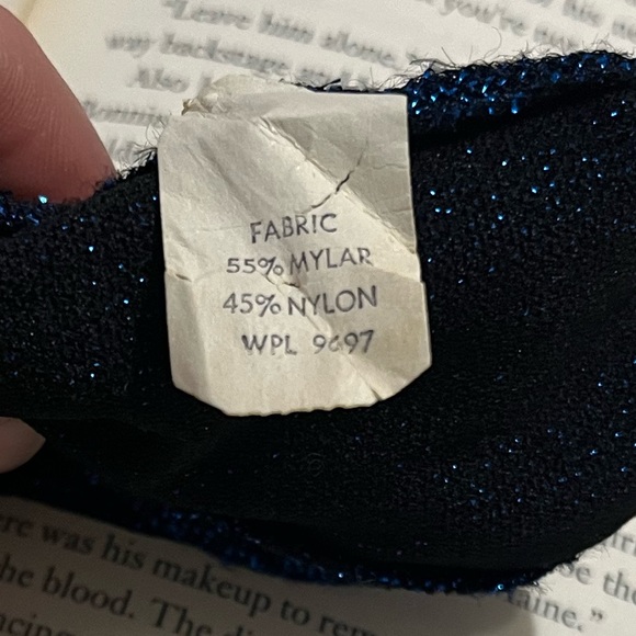 Vintage Sparkly Bold Blue Nylon and Fownes Blue Short Gloves - Picture 16 of 16